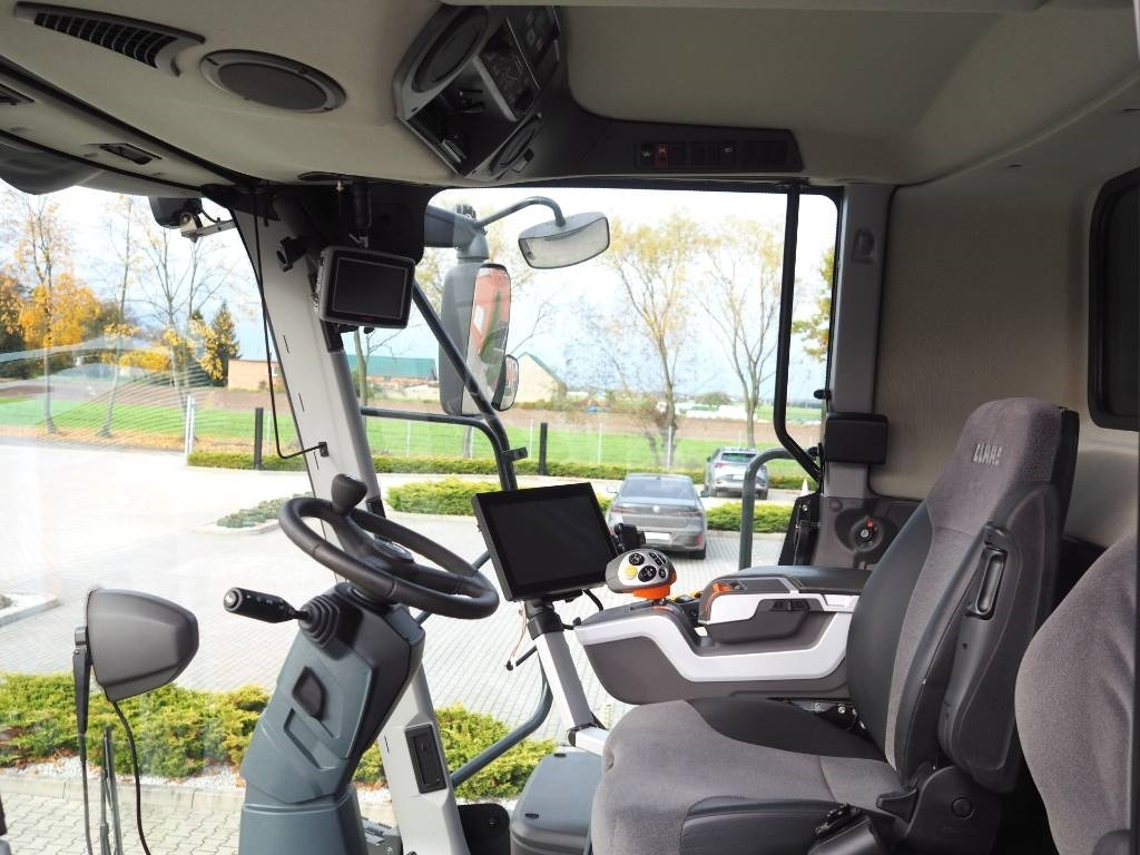 Claas Lexion 7500TT GPS + V930 - Obilný kombajn: obrázok 5 Claas Lexion 7500TT GPS + V930 - Obilný kombajn: obrázok 5