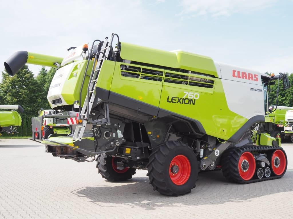 Claas Lexion 760TT + V930 - Obilný kombajn: obrázok 3 Claas Lexion 760TT + V930 - Obilný kombajn: obrázok 3