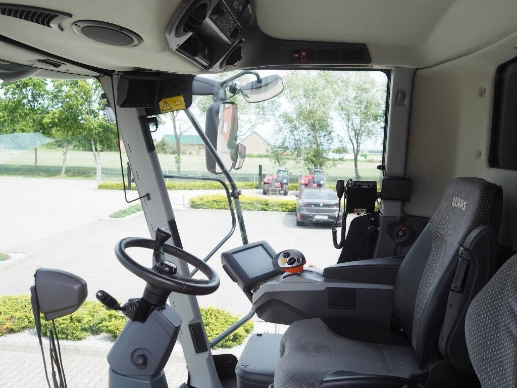 Claas Lexion 760TT + V930 - Obilný kombajn: obrázok 5 Claas Lexion 760TT + V930 - Obilný kombajn: obrázok 5