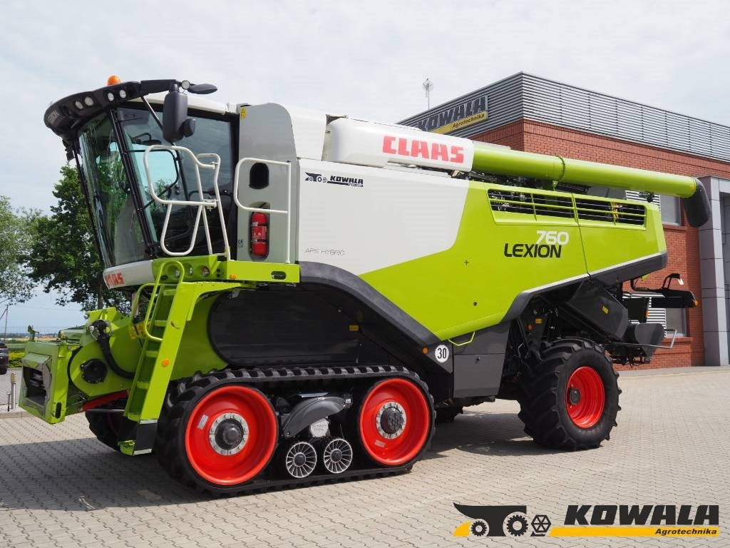 Claas Lexion 760TT + V930 - Obilný kombajn: obrázok 1 Claas Lexion 760TT + V930 - Obilný kombajn: obrázok 1