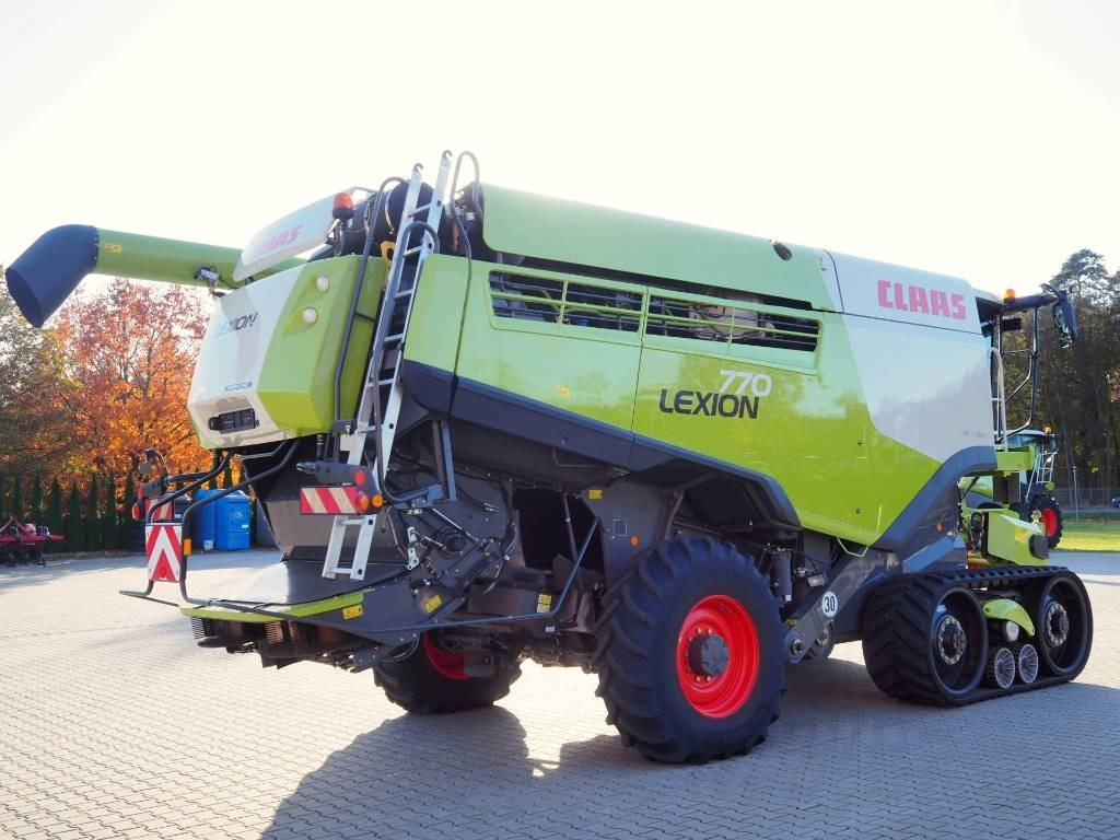 Claas Lexion 770TT 4x4 + V1200 - Obilný kombajn: obrázok 3 Claas Lexion 770TT 4x4 + V1200 - Obilný kombajn: obrázok 3