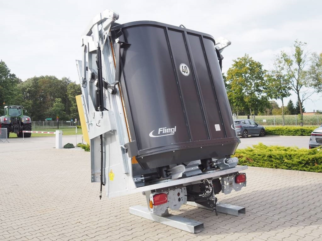 Fliegl S-2/ASW Profi - Rozmetadlo hnoja: obrázok 3 Fliegl S-2/ASW Profi - Rozmetadlo hnoja: obrázok 3