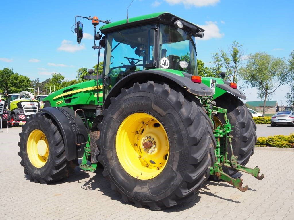 John Deere 7930 - Traktor: obrázok 2 John Deere 7930 - Traktor: obrázok 2