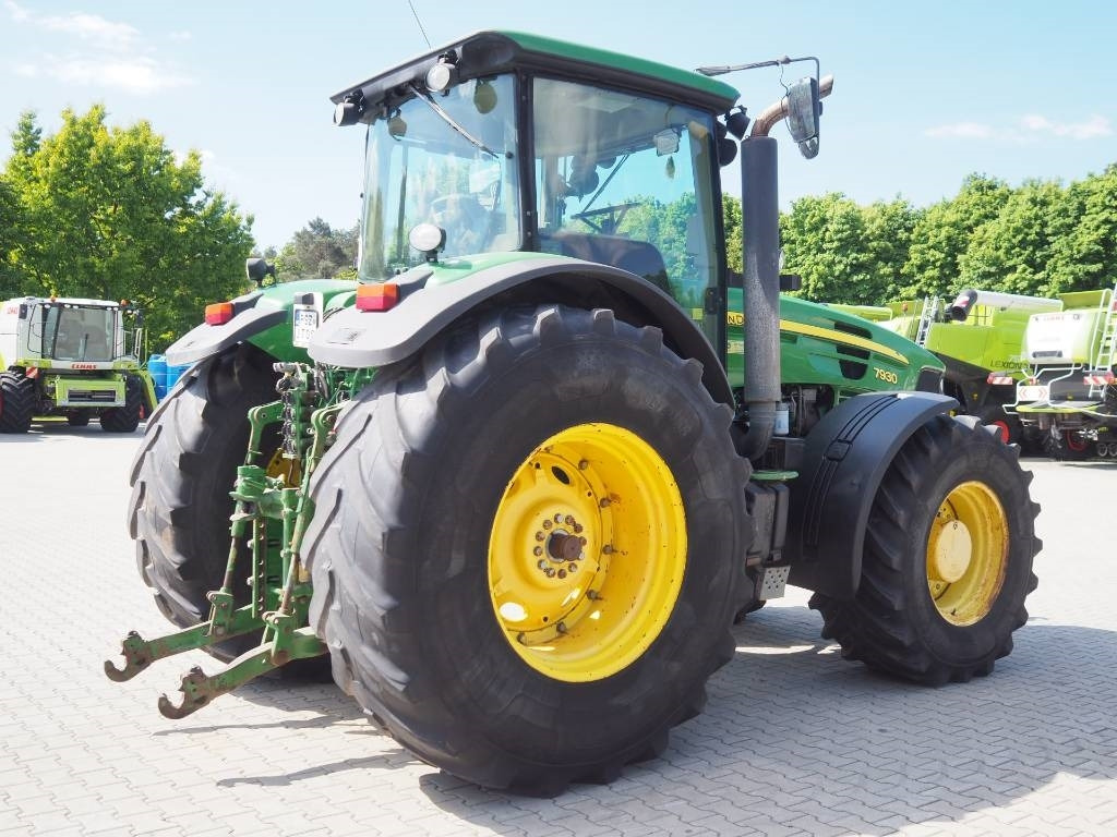 John Deere 7930 - Traktor: obrázok 3 John Deere 7930 - Traktor: obrázok 3