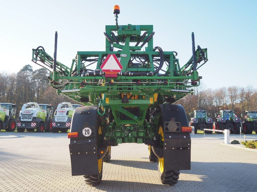 John Deere R4040i - Samohybný postrekovač: obrázok 3 John Deere R4040i - Samohybný postrekovač: obrázok 3