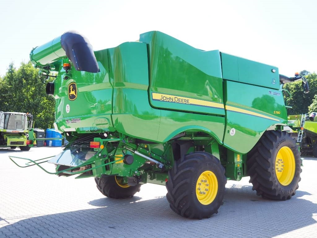 John Deere S780 + 730X - Obilný kombajn: obrázok 3 John Deere S780 + 730X - Obilný kombajn: obrázok 3