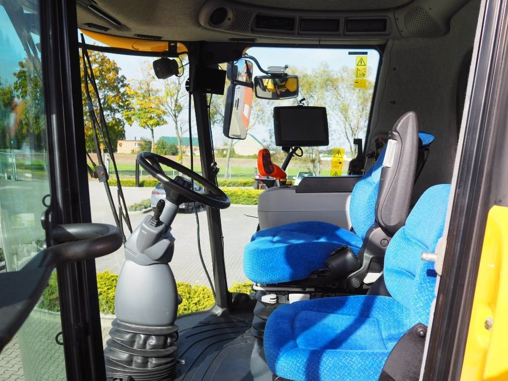 New Holland CR 9090  - Obilný kombajn: obrázok 5 New Holland CR 9090  - Obilný kombajn: obrázok 5