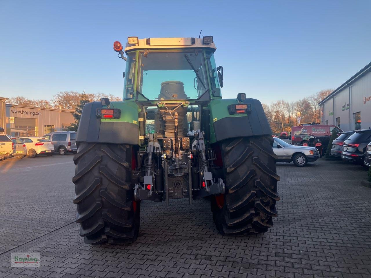 Fendt 824 - Traktor: obrázok 3 Fendt 824 - Traktor: obrázok 3