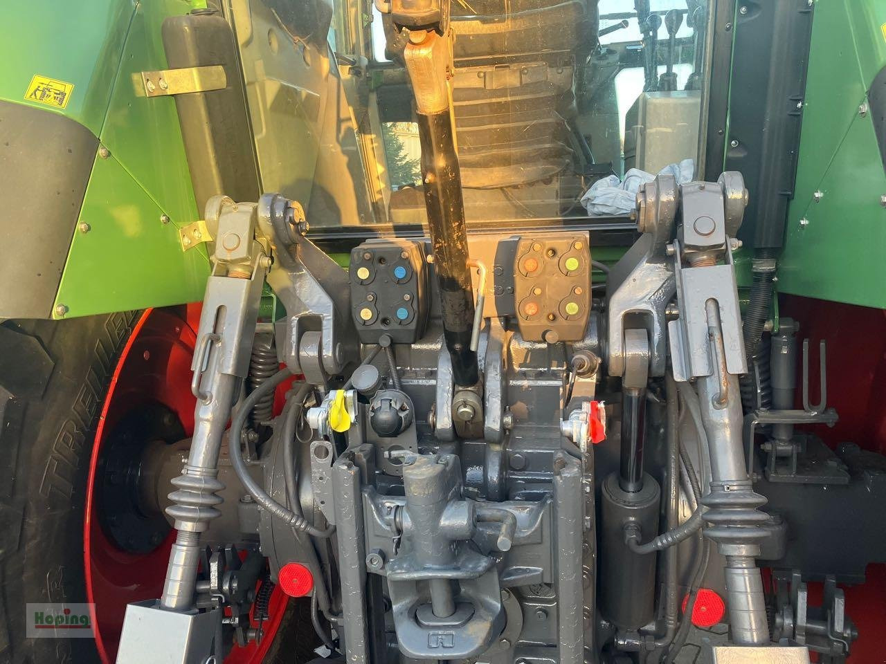 Fendt 824 - Traktor: obrázok 4 Fendt 824 - Traktor: obrázok 4