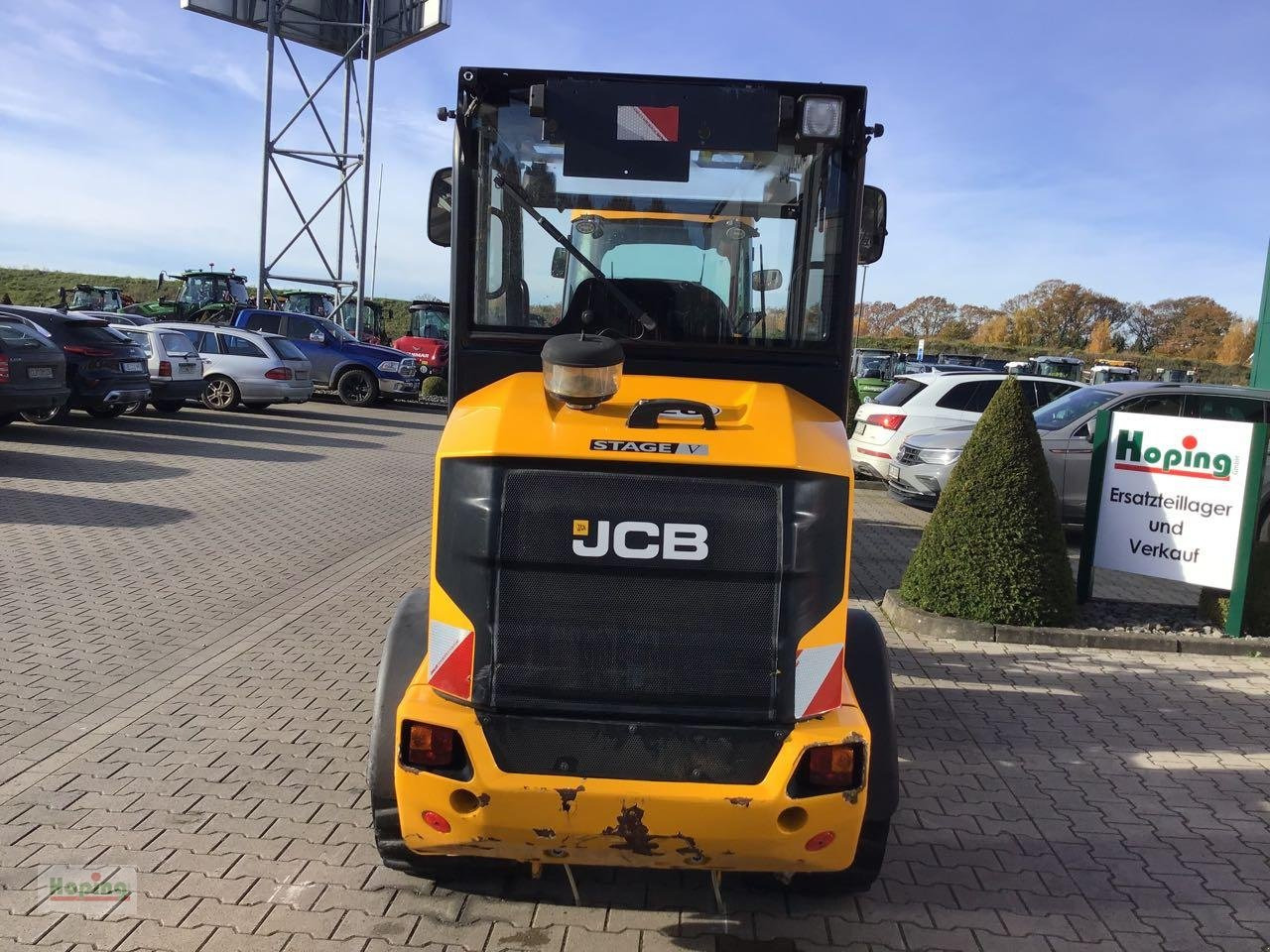 JCB 403 PLUS - Kĺbový nakladač: obrázok 5 JCB 403 PLUS - Kĺbový nakladač: obrázok 5