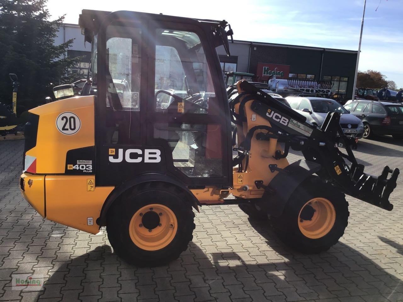 JCB 403 PLUS - Kĺbový nakladač: obrázok 4 JCB 403 PLUS - Kĺbový nakladač: obrázok 4