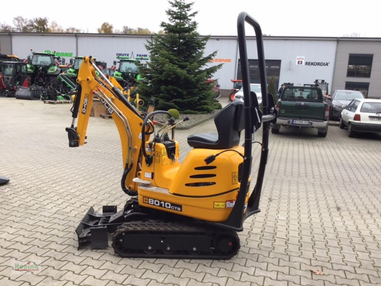 JCB 8010 CTS - Mini rýpadlo: obrázok 4 JCB 8010 CTS - Mini rýpadlo: obrázok 4