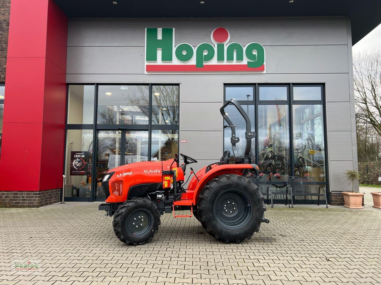 Kubota L1-382 DW - Komunálny traktor: obrázok 2 Kubota L1-382 DW - Komunálny traktor: obrázok 2