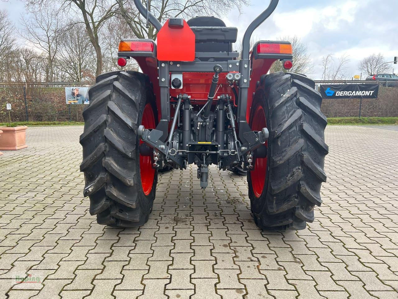 Kubota L1-452 DHW - Komunálny traktor: obrázok 4 Kubota L1-452 DHW - Komunálny traktor: obrázok 4