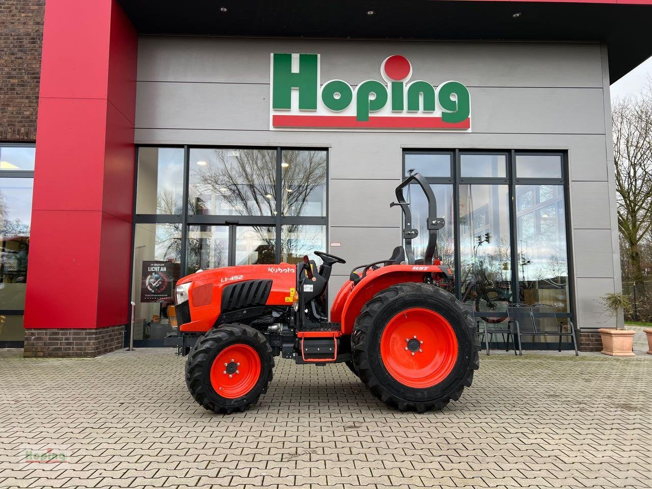 Kubota L1-452 DHW - Komunálny traktor: obrázok 2 Kubota L1-452 DHW - Komunálny traktor: obrázok 2