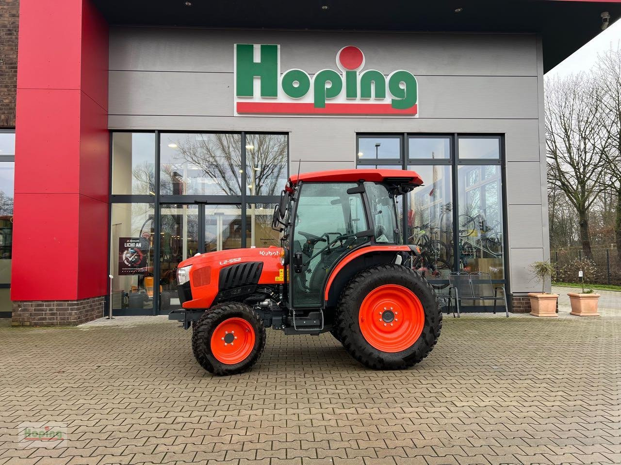 Kubota L2-552 DHC - Komunálny traktor: obrázok 2 Kubota L2-552 DHC - Komunálny traktor: obrázok 2