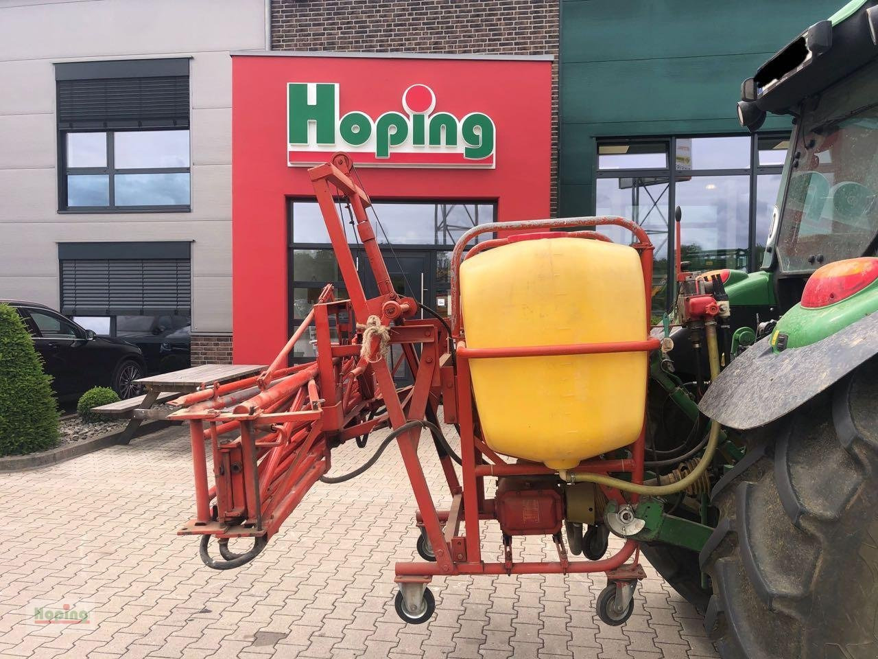 Platz 600 Liter - Postrekovač za traktor: obrázok 1 Platz 600 Liter - Postrekovač za traktor: obrázok 1