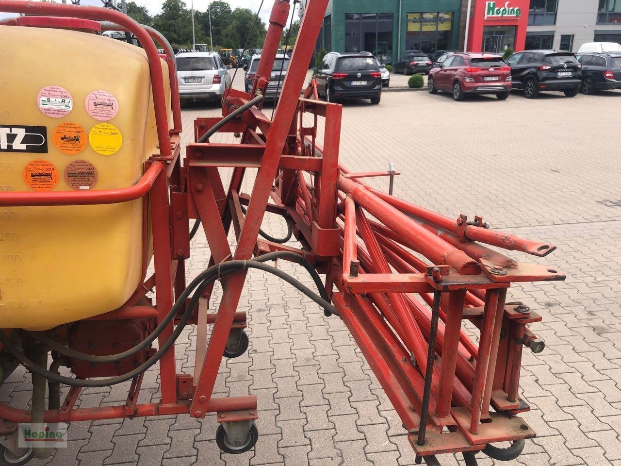 Platz 600 Liter - Postrekovač za traktor: obrázok 4 Platz 600 Liter - Postrekovač za traktor: obrázok 4