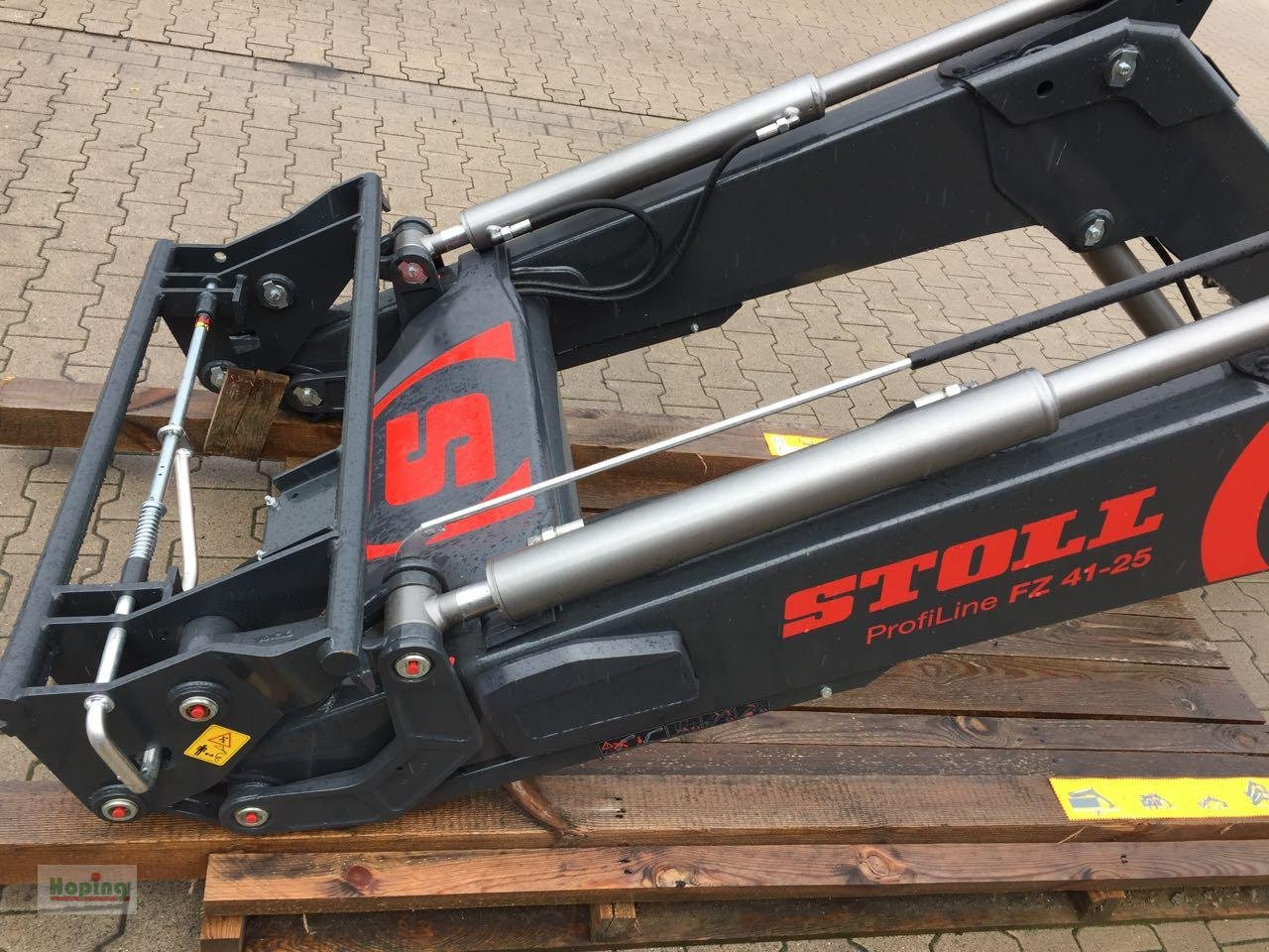 Stoll FZ41-25 - Predný nakladač na traktor: obrázok 5 Stoll FZ41-25 - Predný nakladač na traktor: obrázok 5