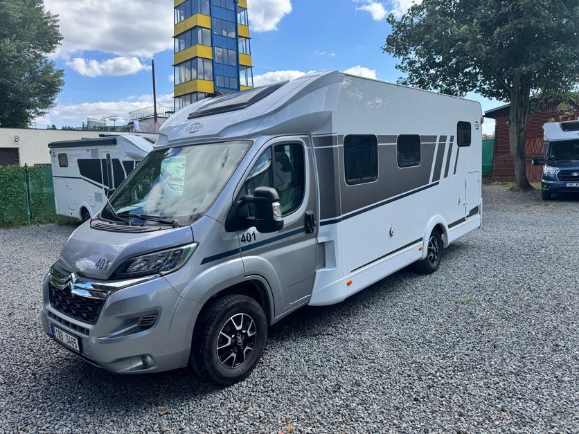 CARADO T447 PRO+ , camera, radio, awning, bike holder, LPG, ALU - Polointegrované obytné auto: obrázok 2 CARADO T447 PRO+ , camera, radio, awning, bike holder, LPG, ALU - Polointegrované obytné auto: obrázok 2