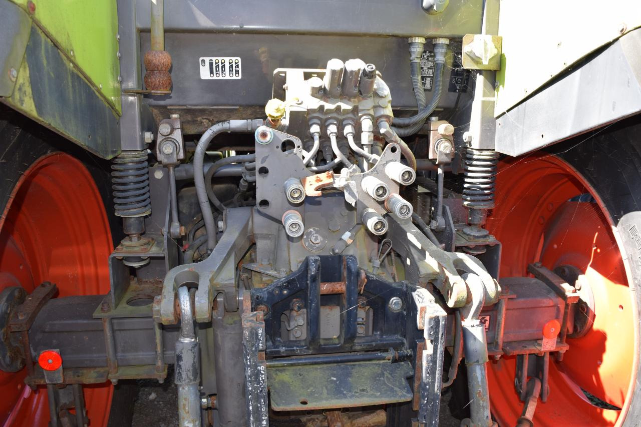 CLAAS Ares 617 ATZ - Traktor: obrázok 4 CLAAS Ares 617 ATZ - Traktor: obrázok 4