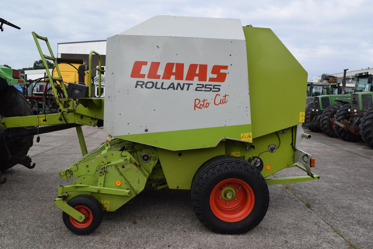 CLAAS Rollant 255 RC - Lis na okrúhle balíky: obrázok 1 CLAAS Rollant 255 RC - Lis na okrúhle balíky: obrázok 1