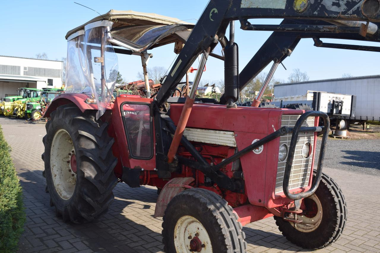 Case-IH 624 - Traktor: obrázok 5 Case-IH 624 - Traktor: obrázok 5
