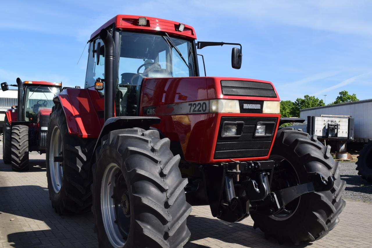 Case-IH 7220 Magnum - Traktor: obrázok 4 Case-IH 7220 Magnum - Traktor: obrázok 4