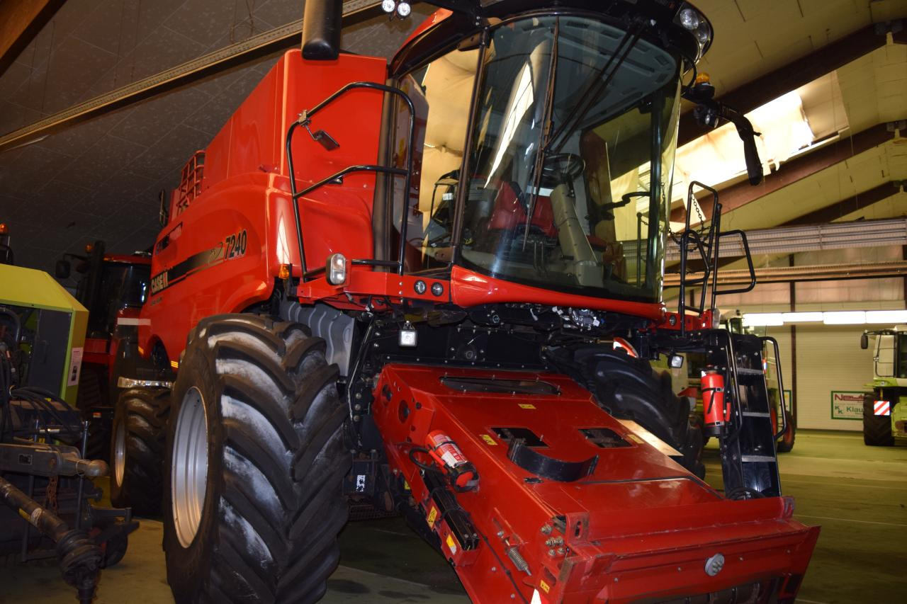 Case-IH 7240 Axial Flow - Obilný kombajn: obrázok 3 Case-IH 7240 Axial Flow - Obilný kombajn: obrázok 3