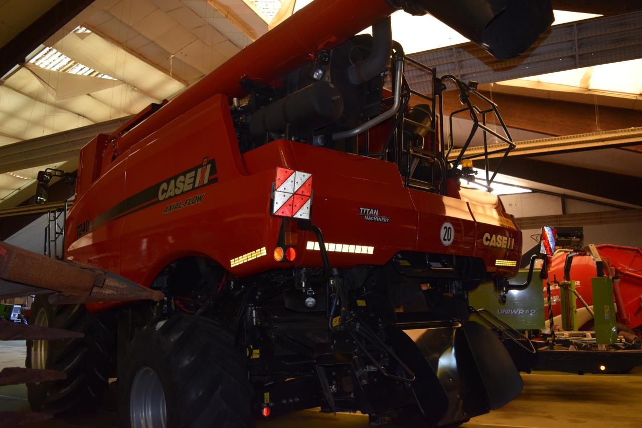 Case-IH 7240 Axial Flow - Obilný kombajn: obrázok 4 Case-IH 7240 Axial Flow - Obilný kombajn: obrázok 4