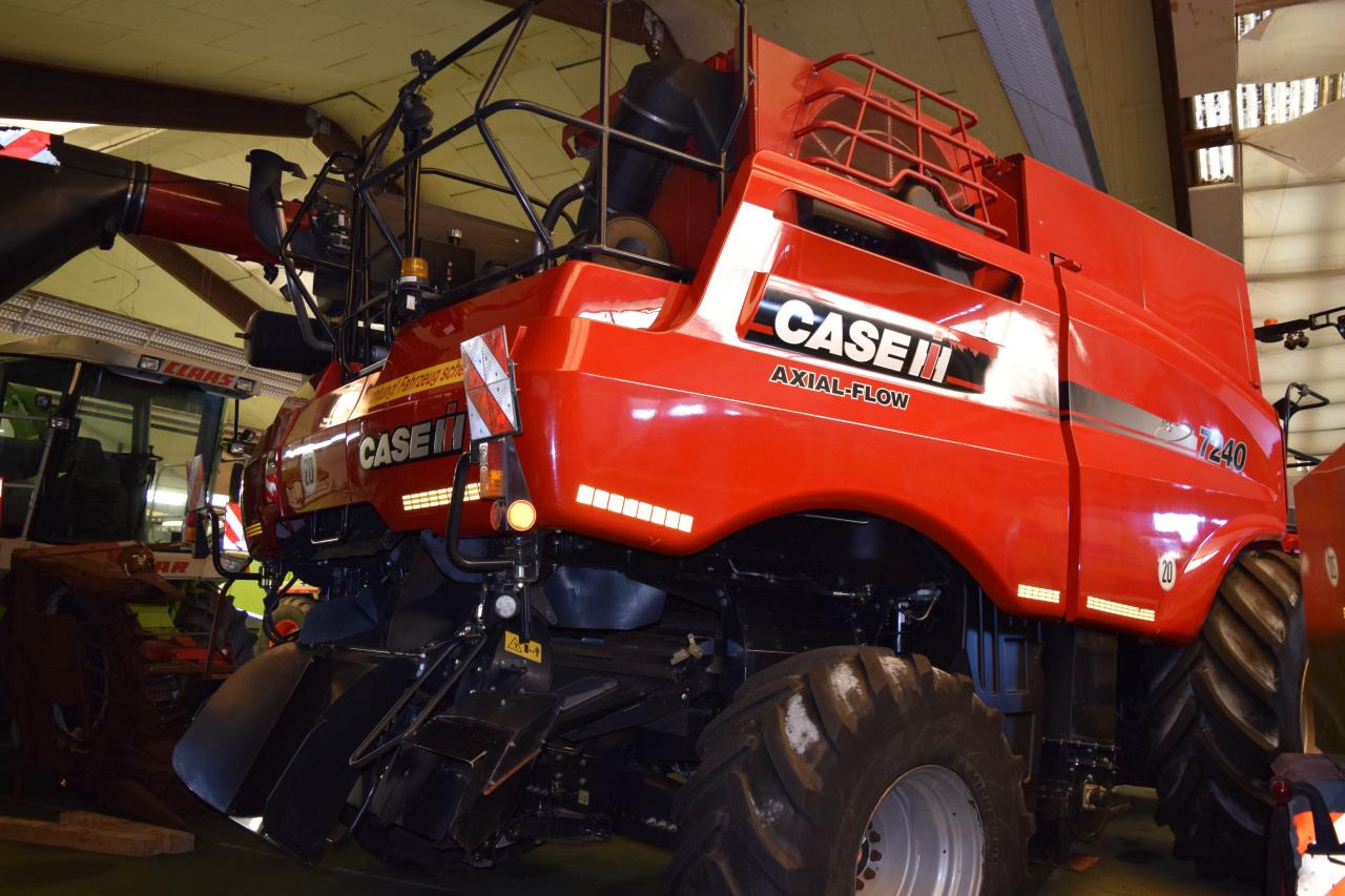 Case-IH 7240 Axial Flow - Obilný kombajn: obrázok 5 Case-IH 7240 Axial Flow - Obilný kombajn: obrázok 5