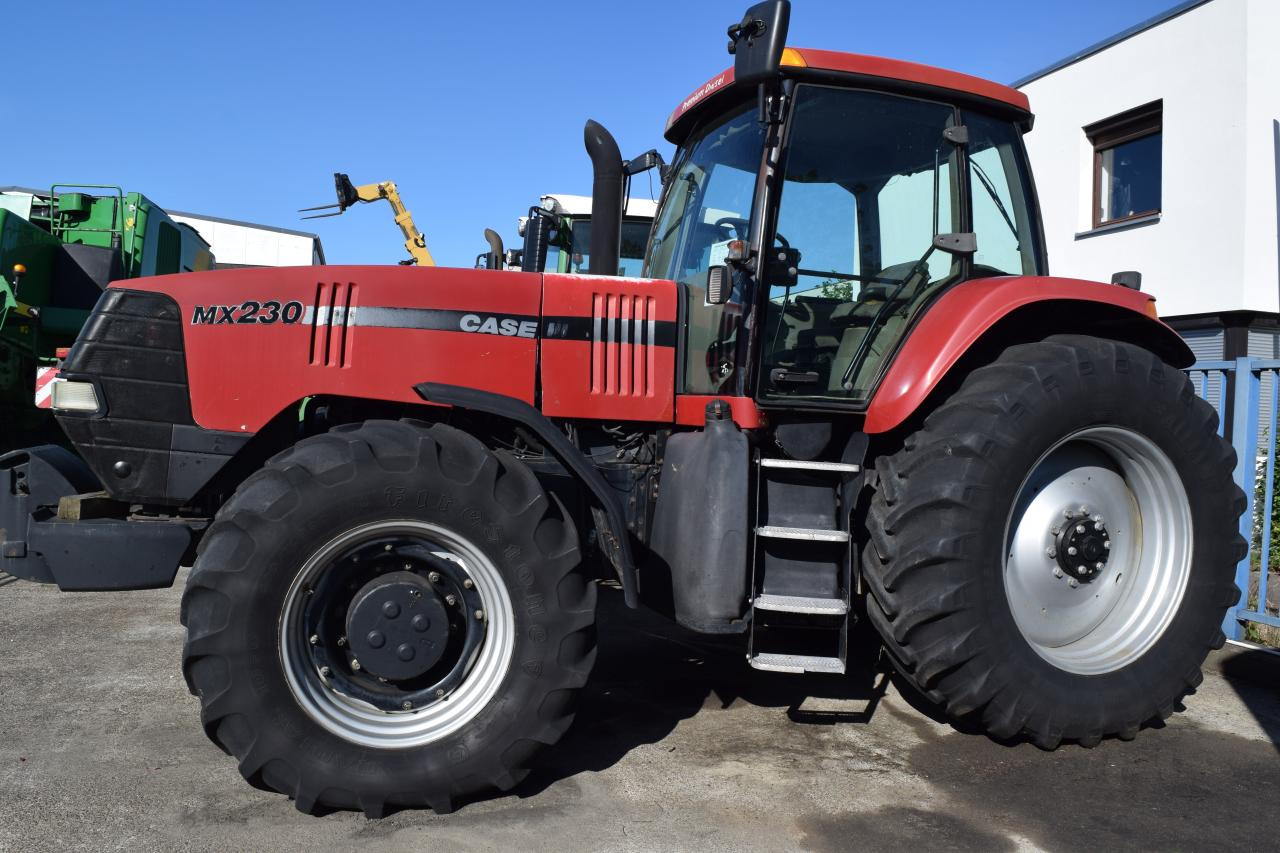 Case-IH MX 230 Magnum - Traktor: obrázok 3 Case-IH MX 230 Magnum - Traktor: obrázok 3