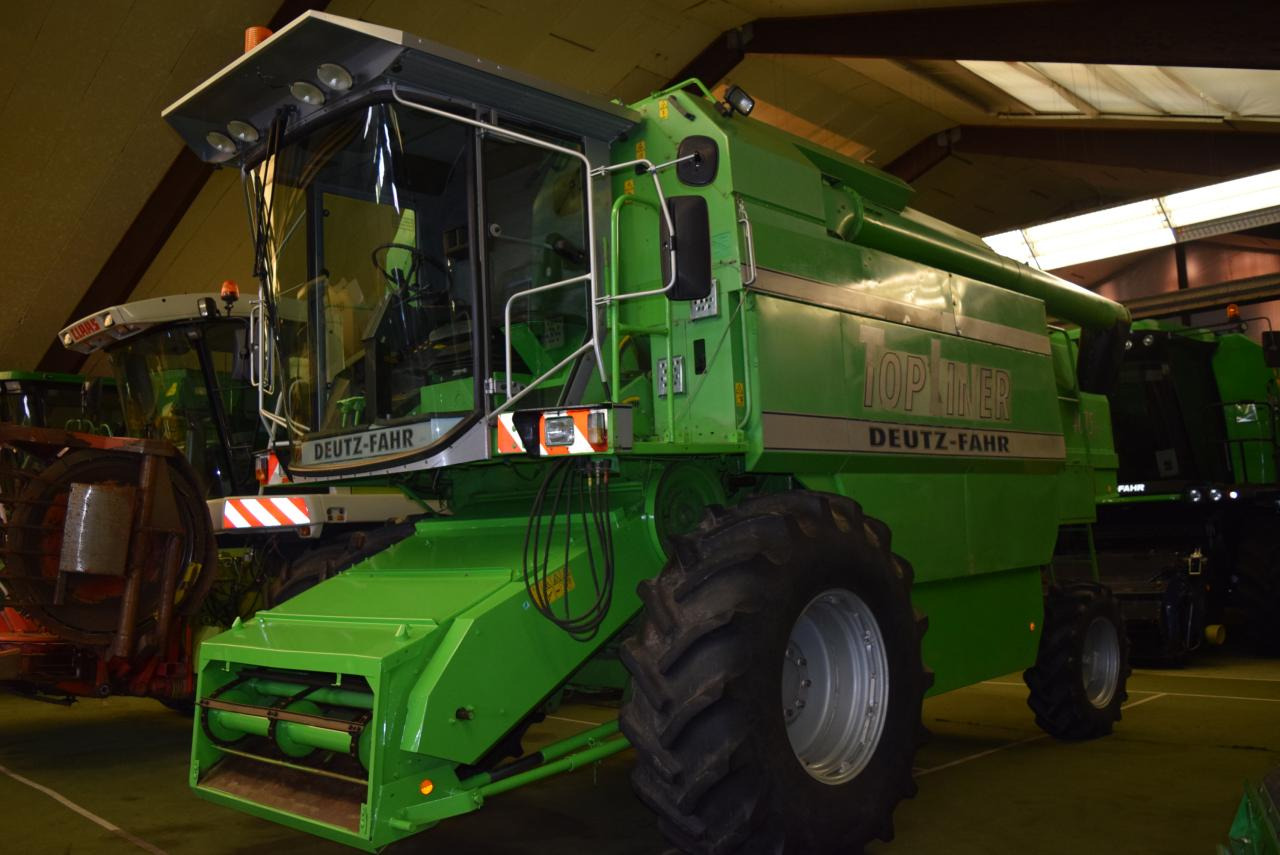 Deutz-Fahr 4075 H TopLiner - Obilný kombajn: obrázok 3 Deutz-Fahr 4075 H TopLiner - Obilný kombajn: obrázok 3
