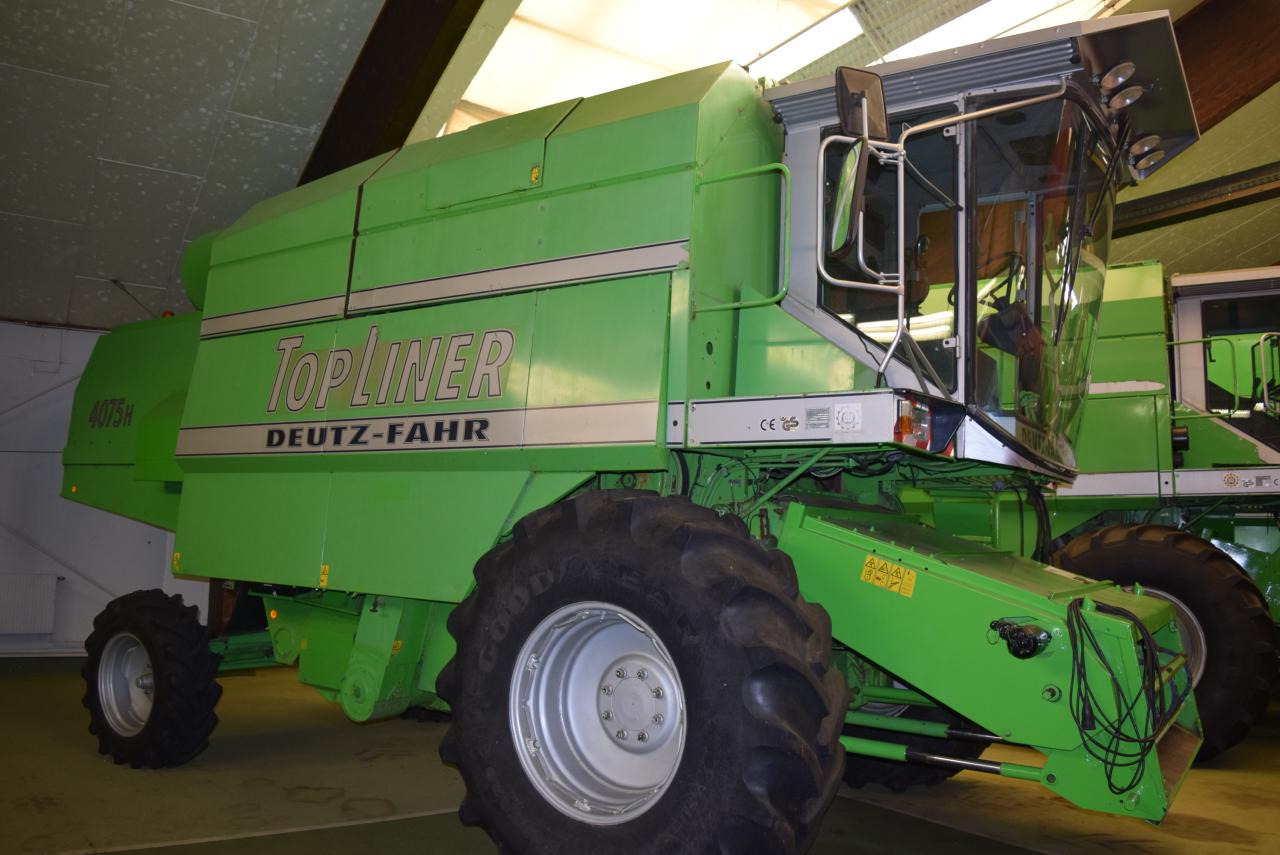 Deutz-Fahr 4075 H TopLiner - Obilný kombajn: obrázok 1 Deutz-Fahr 4075 H TopLiner - Obilný kombajn: obrázok 1