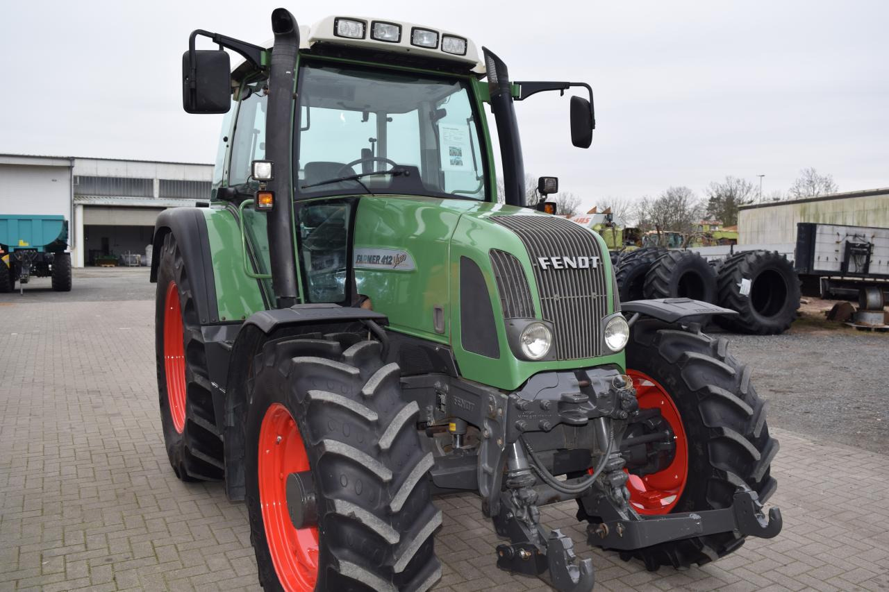 Fendt 412 Vario - Traktor: obrázok 3 Fendt 412 Vario - Traktor: obrázok 3