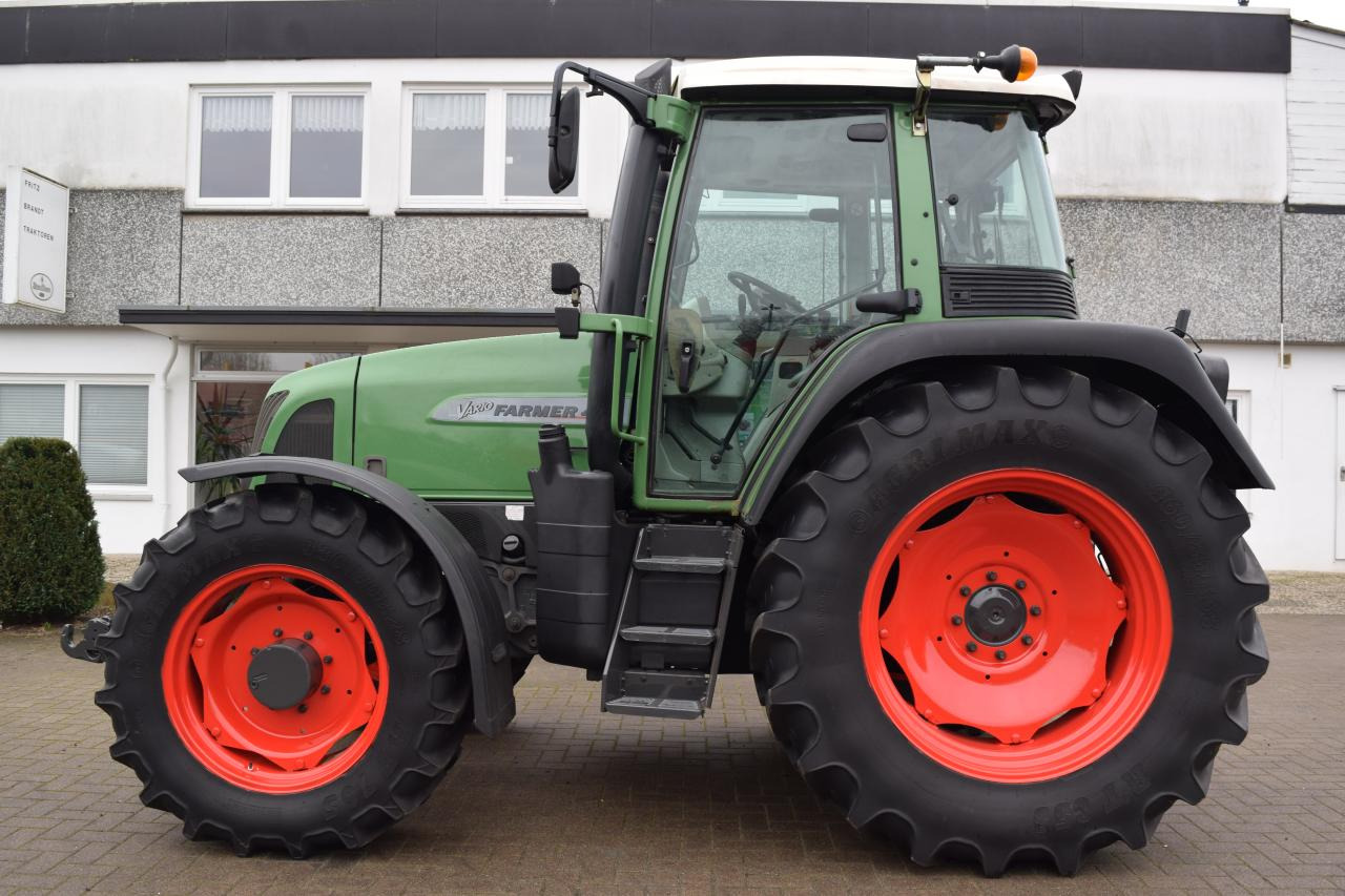 Fendt 412 Vario - Traktor: obrázok 3 Fendt 412 Vario - Traktor: obrázok 3