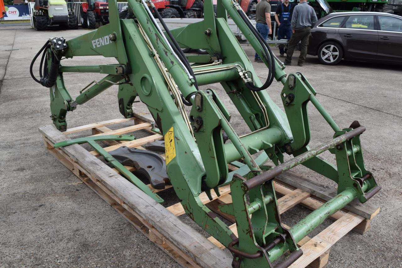 Fendt Frontlader für Serie 400 - Predný nakladač na traktor: obrázok 5 Fendt Frontlader für Serie 400 - Predný nakladač na traktor: obrázok 5