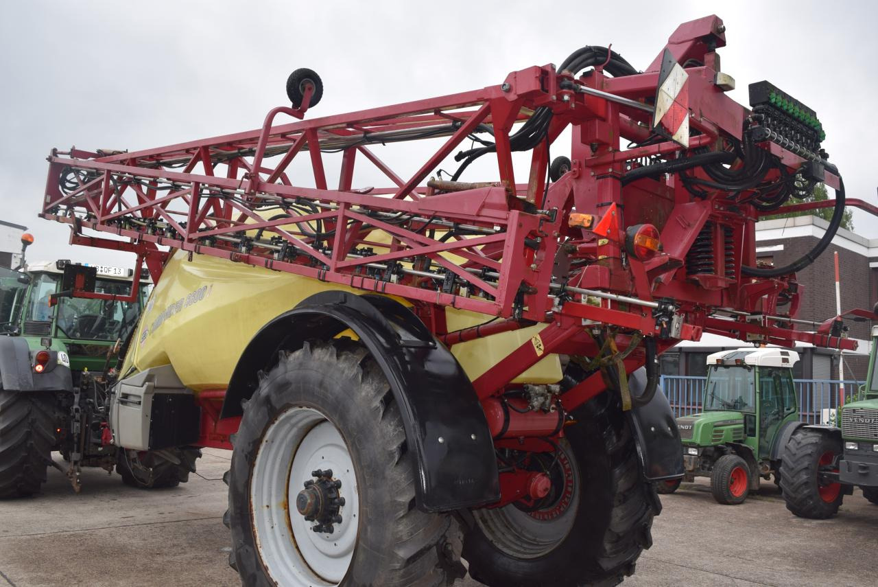Hardi Commander 6600 i - Ťahaný postrekovač: obrázok 3 Hardi Commander 6600 i - Ťahaný postrekovač: obrázok 3