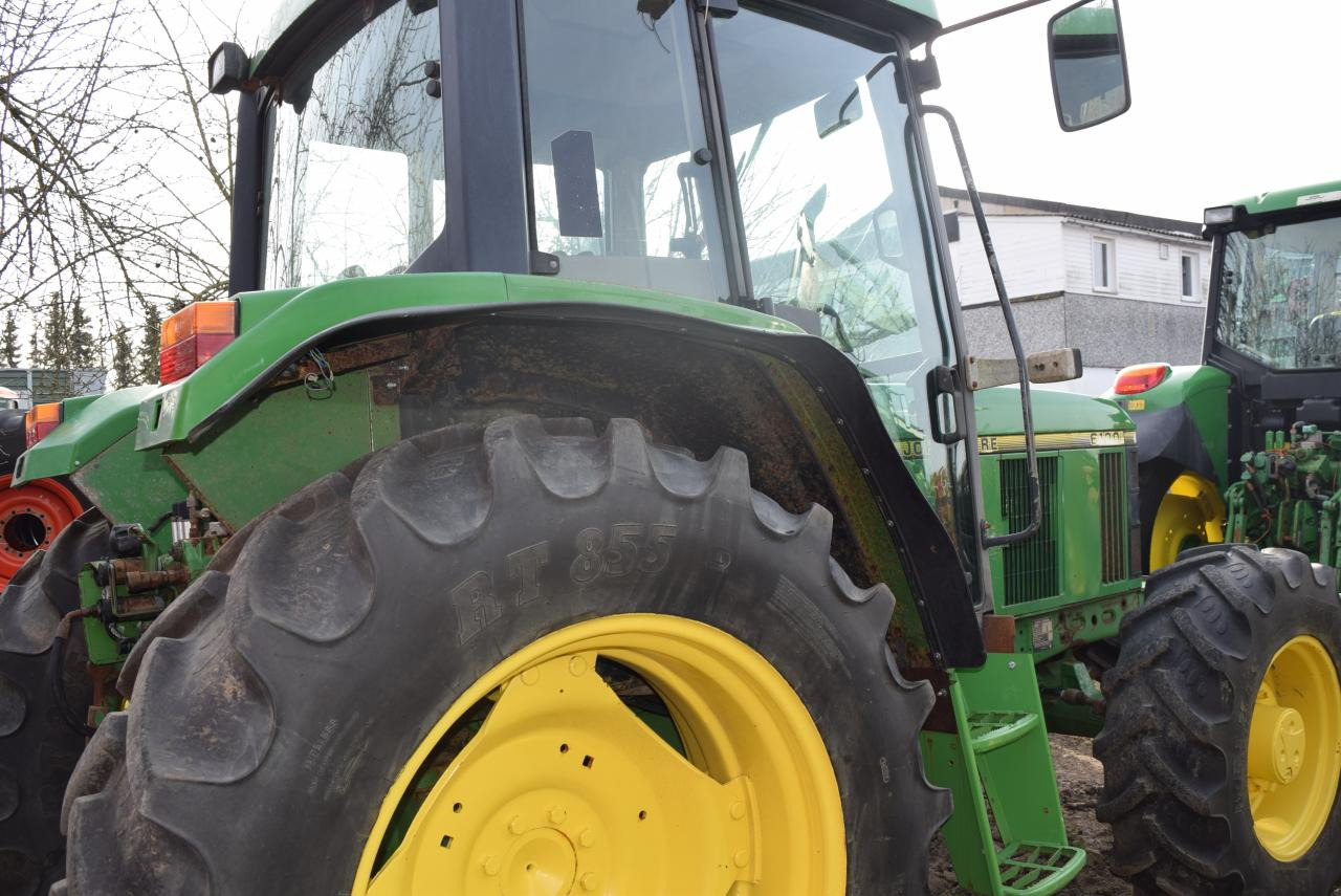 John Deere 6100 - Traktor: obrázok 5 John Deere 6100 - Traktor: obrázok 5