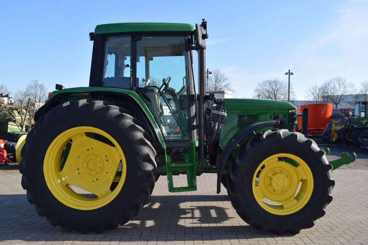 John Deere 6410 - Traktor: obrázok 4 John Deere 6410 - Traktor: obrázok 4