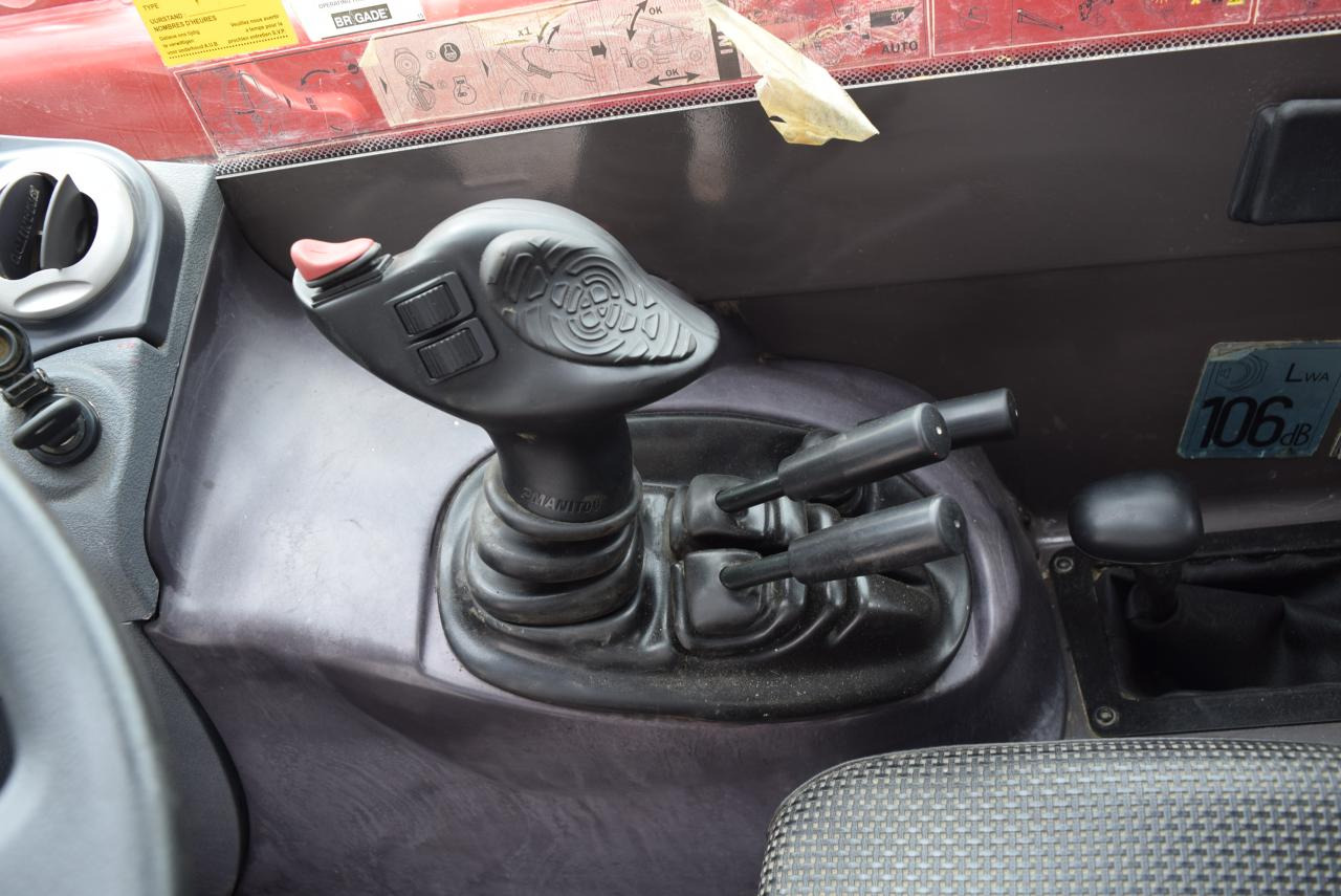 Teleskopický nakladač Manitou MT1440: obrázok 7