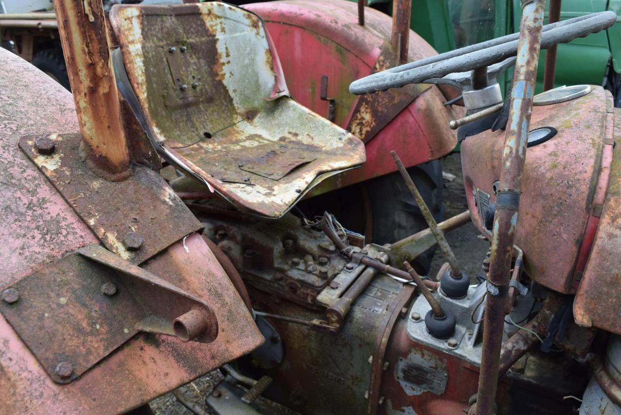 Massey Ferguson MF 35 - Traktor: obrázok 4 Massey Ferguson MF 35 - Traktor: obrázok 4