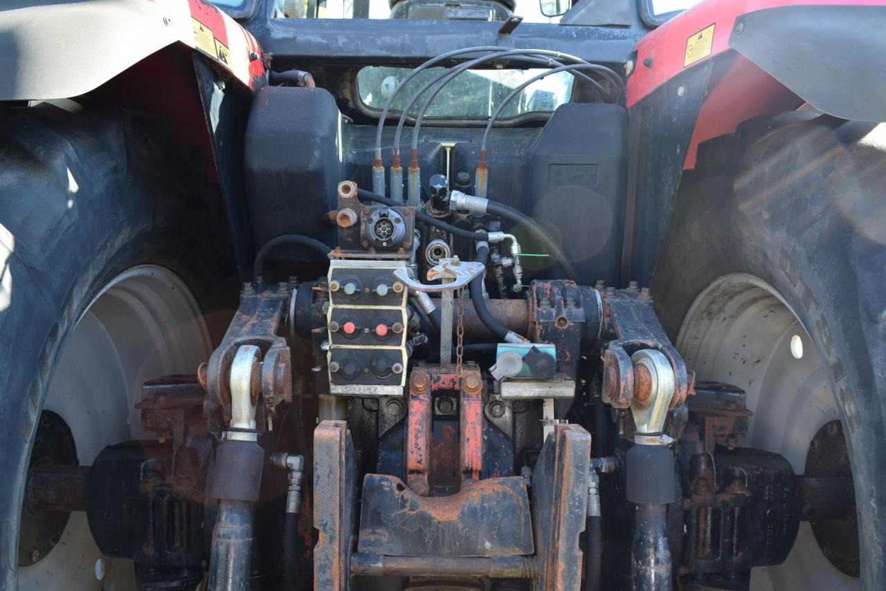 Massey Ferguson MF 8250 - Traktor: obrázok 5 Massey Ferguson MF 8250 - Traktor: obrázok 5