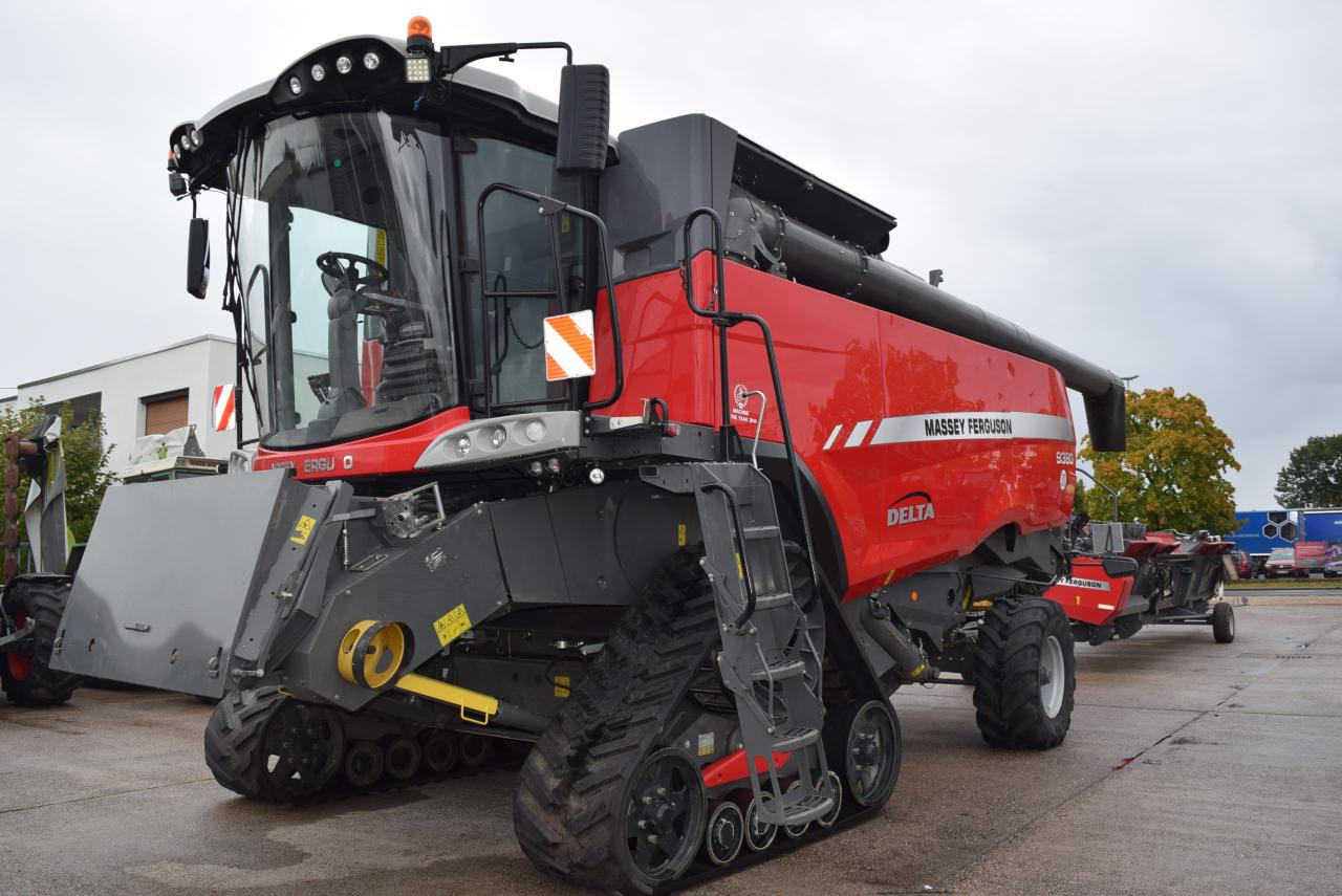 Massey Ferguson MF 9380 Delta - Obilný kombajn: obrázok 1 Massey Ferguson MF 9380 Delta - Obilný kombajn: obrázok 1
