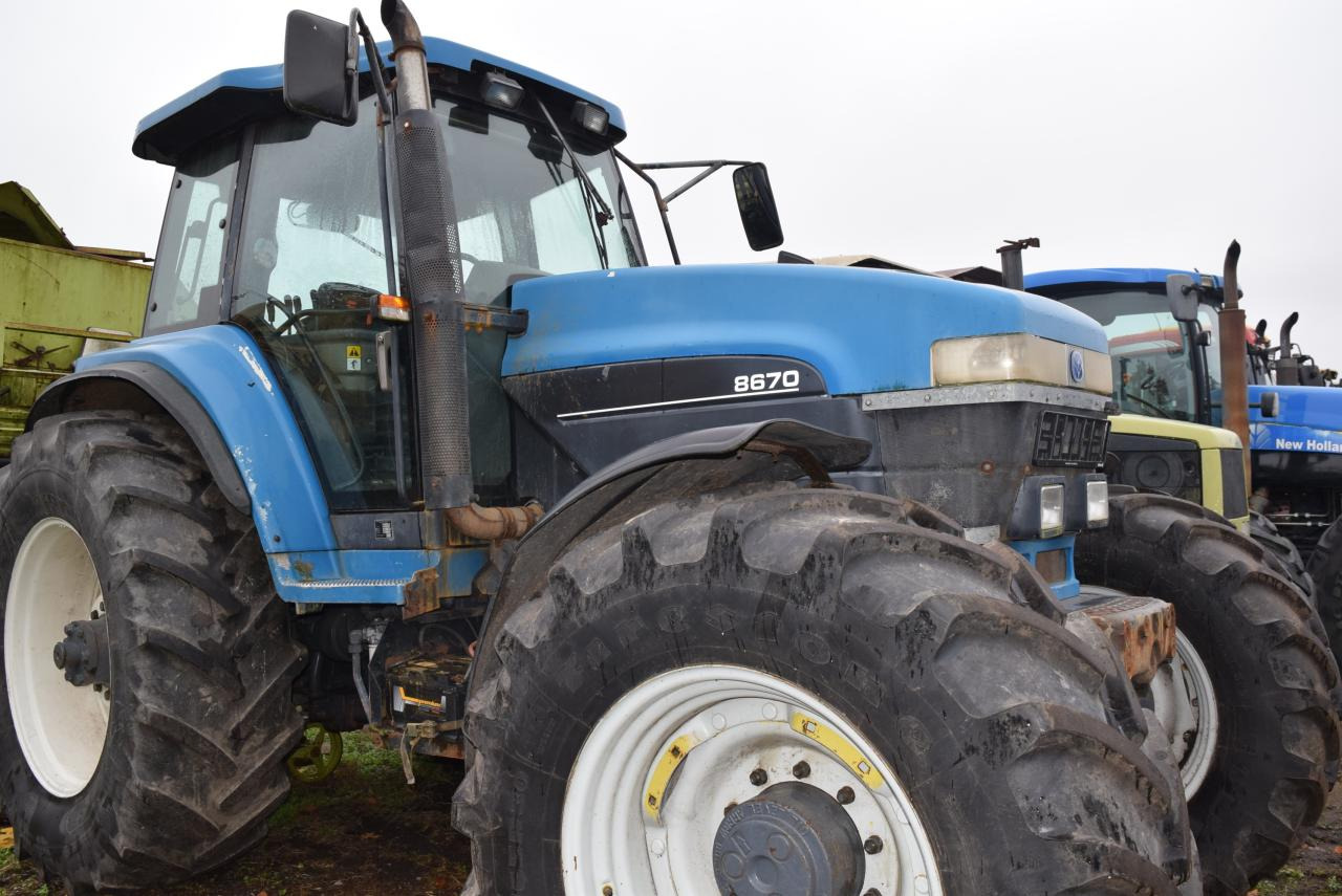 New Holland 8670 TA - Traktor: obrázok 2 New Holland 8670 TA - Traktor: obrázok 2