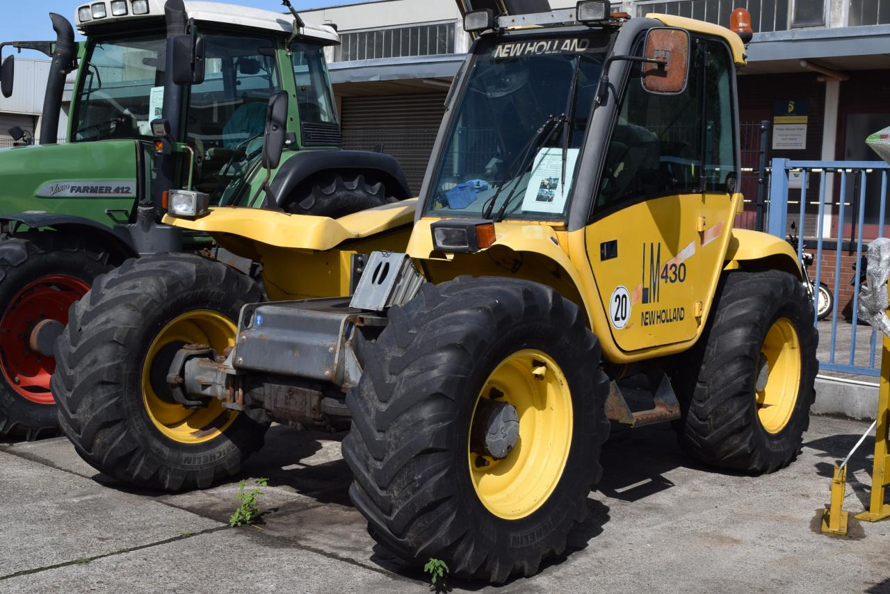 New Holland LM 430 - Teleskopický nakladač: obrázok 1 New Holland LM 430 - Teleskopický nakladač: obrázok 1
