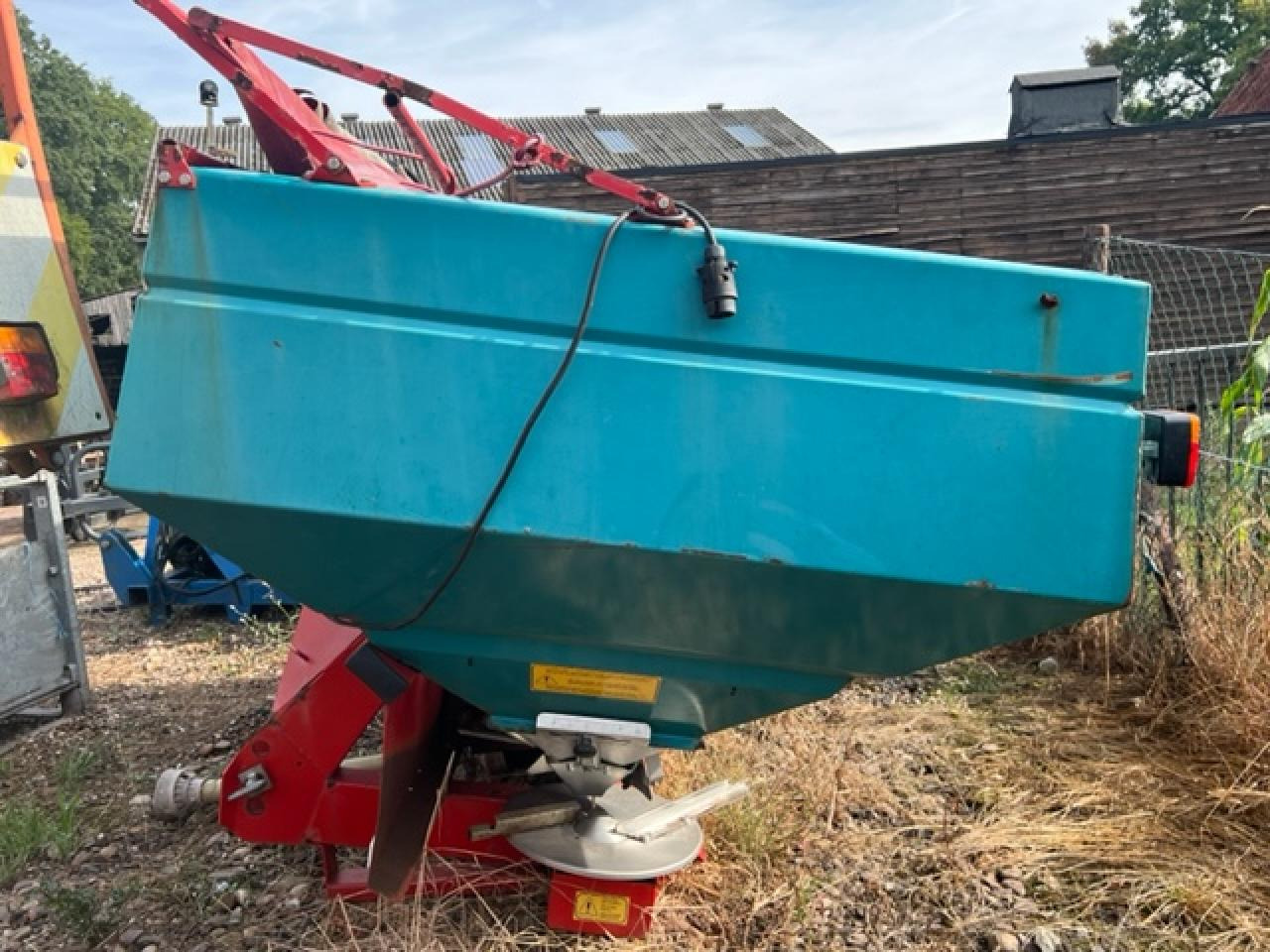 Sulky Burel DPX 2004 - Rozmetač hnojiva: obrázok 2 Sulky Burel DPX 2004 - Rozmetač hnojiva: obrázok 2