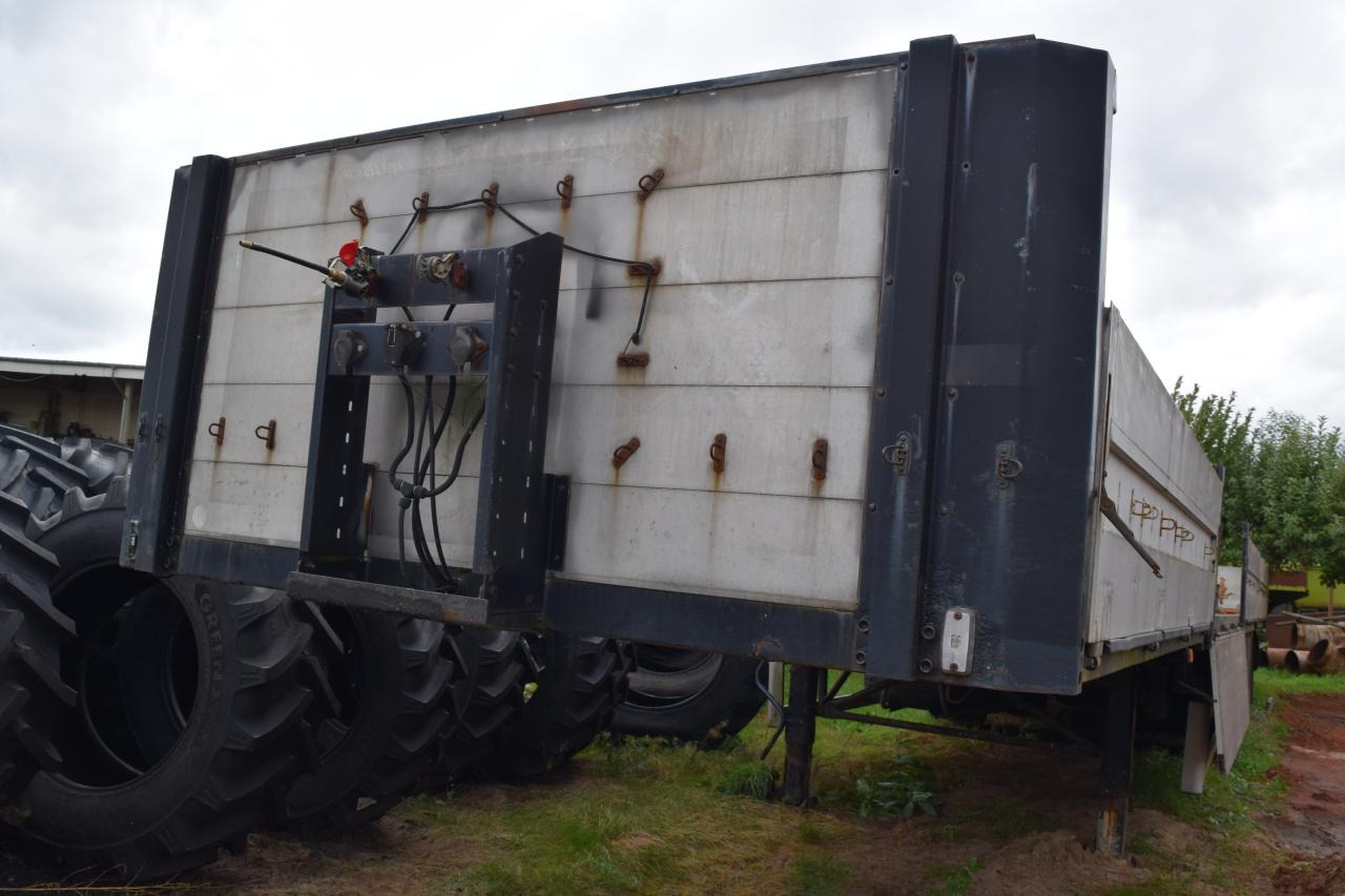 Wielton PTS 34.100 - Plachtový príves: obrázok 2 Wielton PTS 34.100 - Plachtový príves: obrázok 2