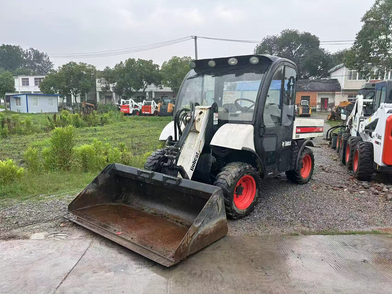 BOBCAT 5600 Toolcat - Šmykom riadený nakladač: obrázok 3 BOBCAT 5600 Toolcat - Šmykom riadený nakladač: obrázok 3