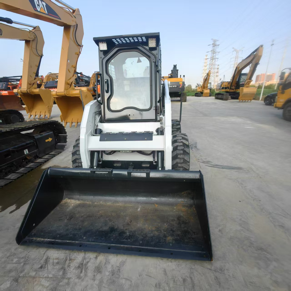 Bobcat S160 - Šmykom riadený nakladač: obrázok 2 Bobcat S160 - Šmykom riadený nakladač: obrázok 2